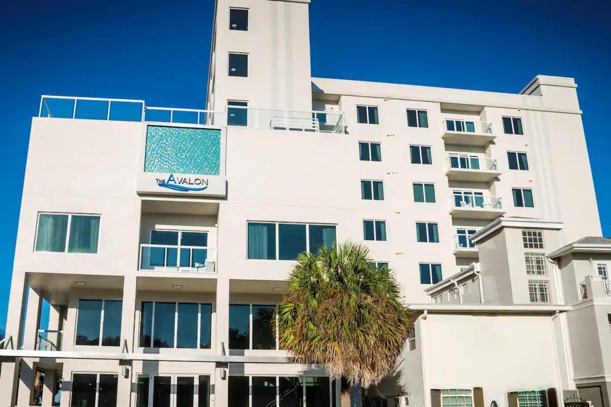 HOTEL THE AVALON CLUB, CLEARWATER BEACH ****